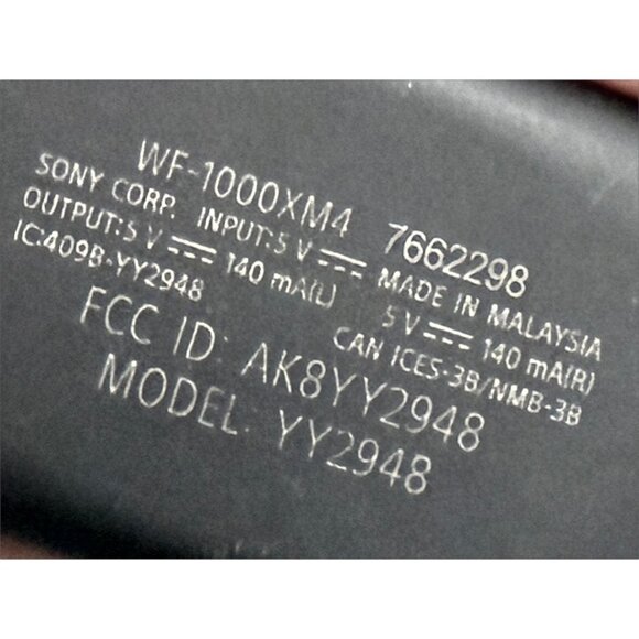 Sony - WF1000XM4 True Wireless Noise Cancelling Earbuds - Black - Picture 9 of 11